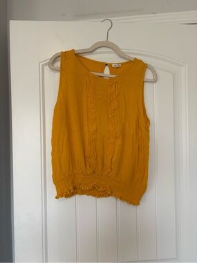 Eyeshadow Mustard Yellow Lace-Front Smocked Hem Sleeveless Top